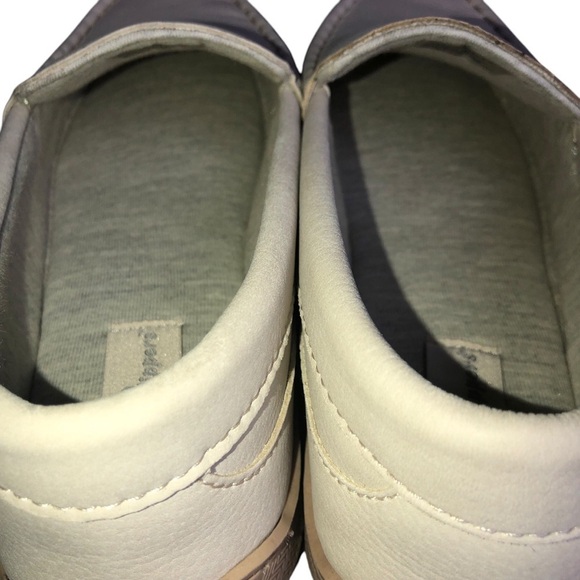 My Pillow My Slippers Womens Moccasin Cream Soft Leather Size 8W - Picture 6 of 10